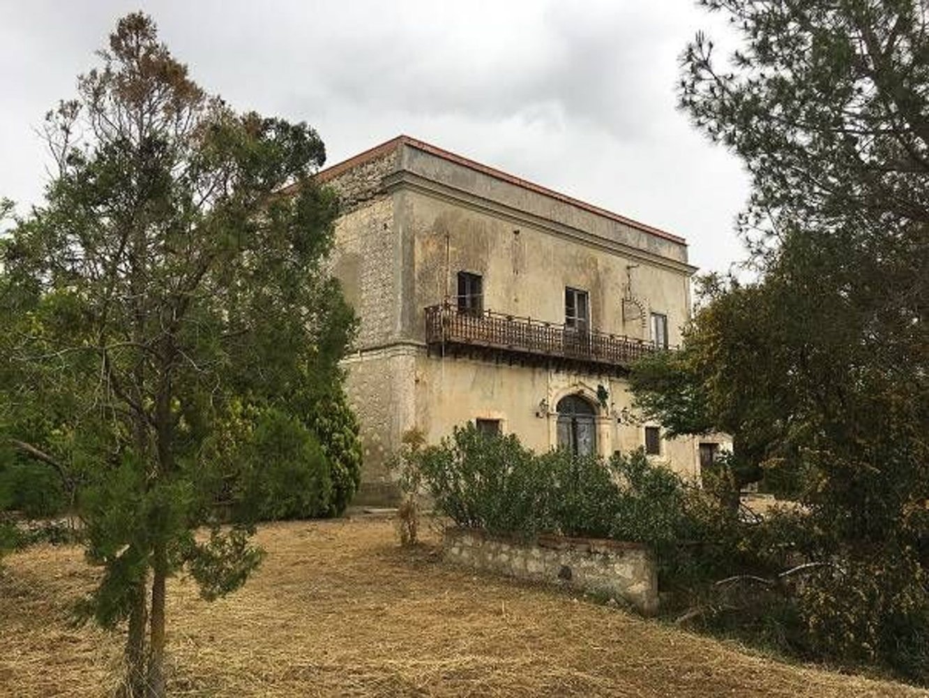 10غرفة منزل في Santa Caterina Villarmosa, Italy رقم 169992