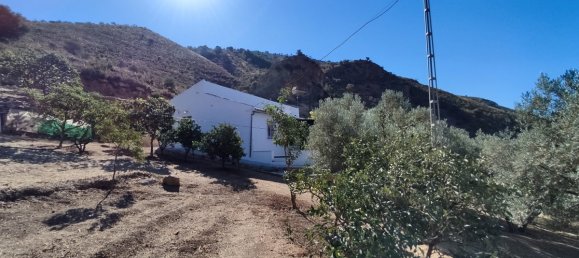 4 bedrooms House in Alcaucin, Spain No. 51513 2