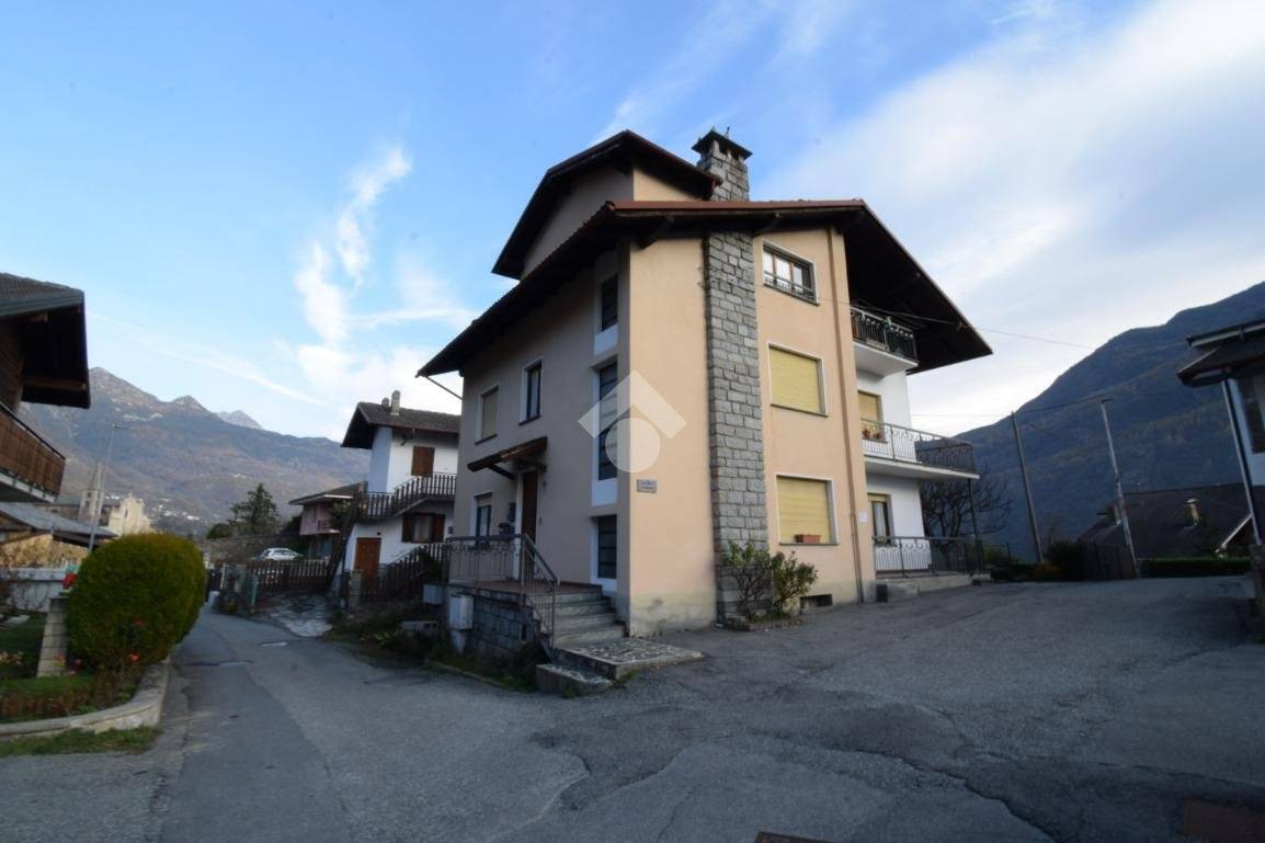 Apartamento T2 em Chatillon, Italy N.º 166150