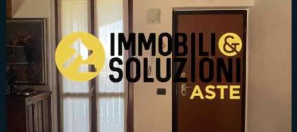 5 rooms Apartment in Ponteranica, Italy No. 3434 9