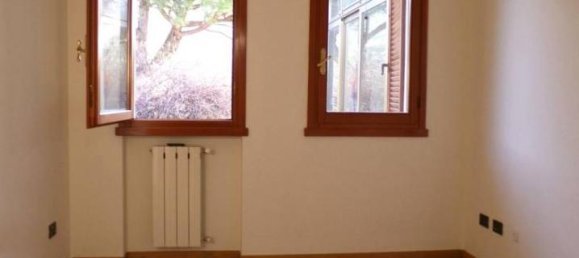 Casa de 5 habitaciónes en Montemurlo, Italy No. 147823 17