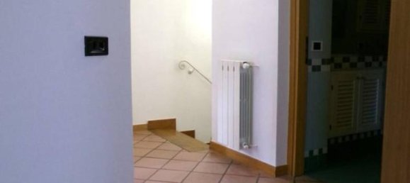 Casa de 5 habitaciónes en Montemurlo, Italy No. 147823 14