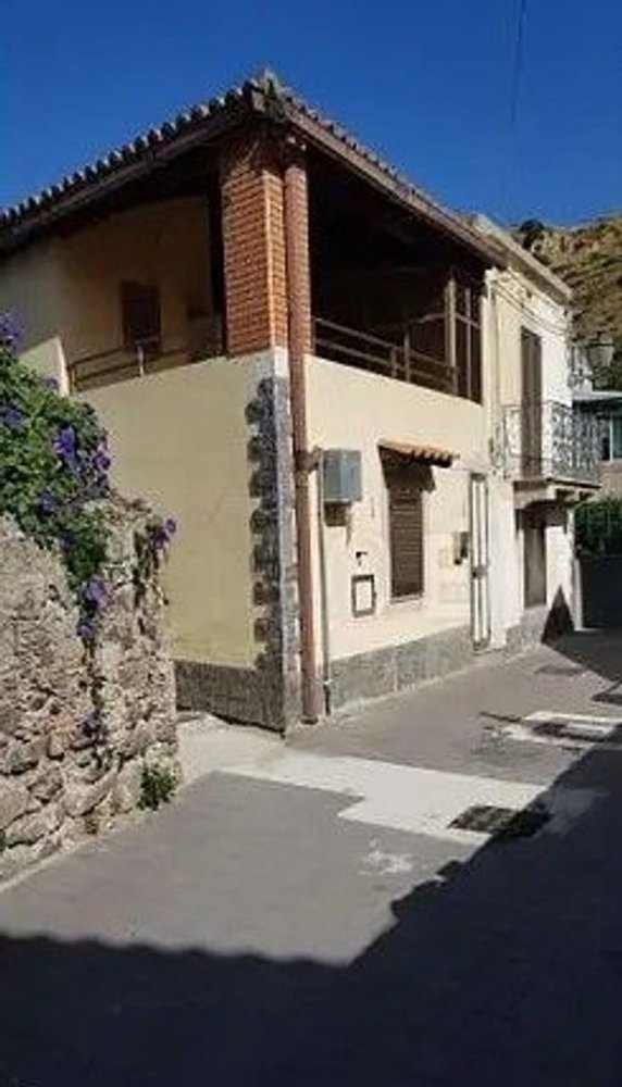 3-Zimmer Wohnung in Villafranca Tirrena, Italy, Nr. 40975