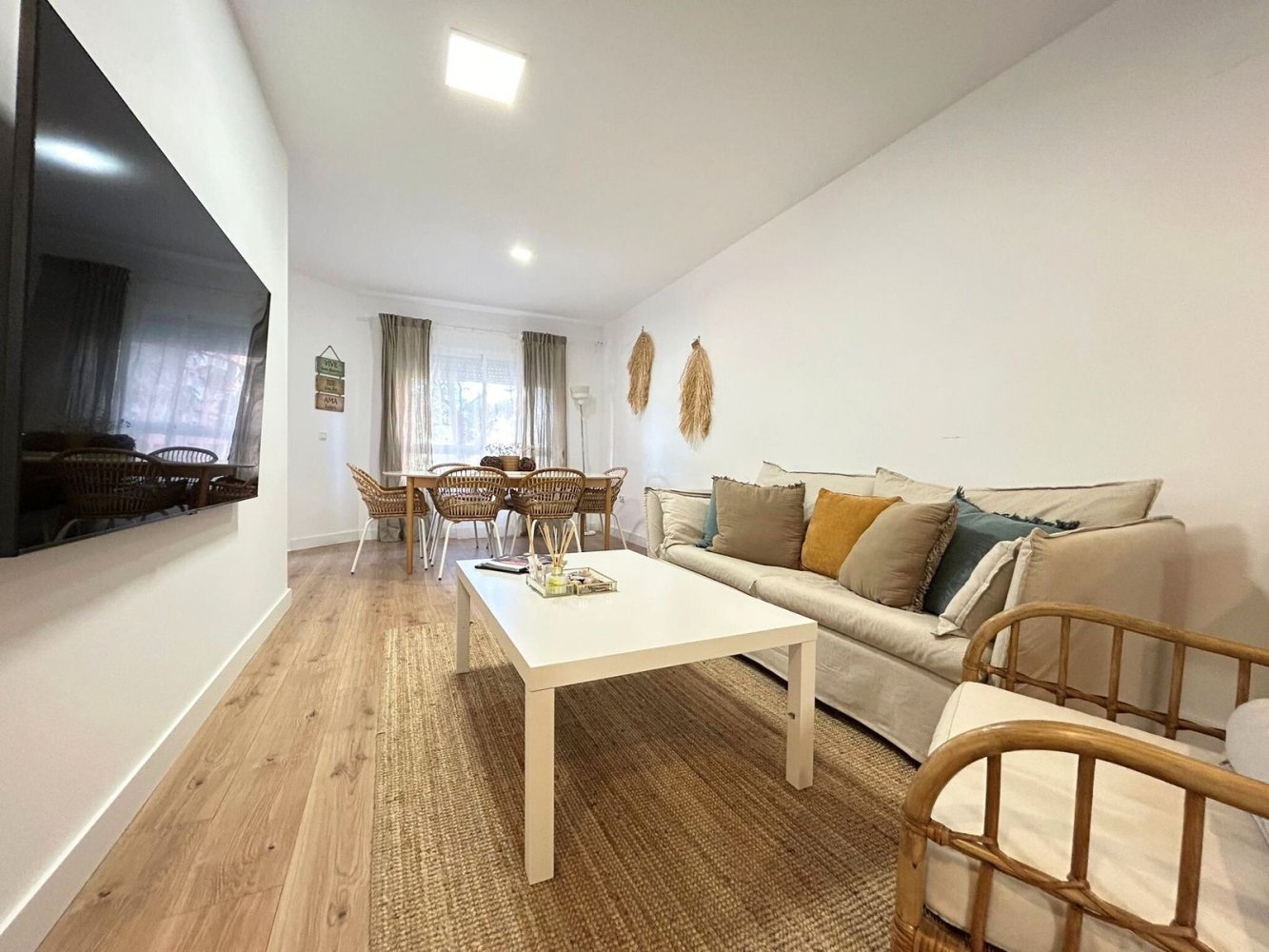 Apartamento de 3 dormitorios en Fuengirola, Spain No. 147345