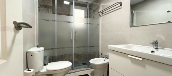 Apartamento de 3 dormitorios en Fuengirola, Spain No. 147345 20