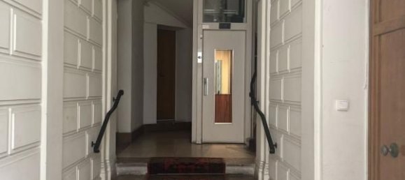 1 bedroom Apartment in Paris, France No. 133327 2