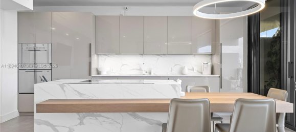 1 dormitorio propiedad comercial en venta en Miami, Miami-Dade, Florida, USA № 615239 25