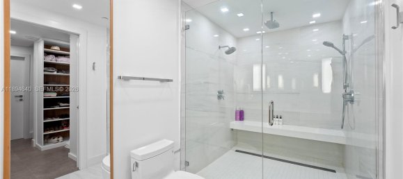 1 dormitorio propiedad comercial en venta en Miami, Miami-Dade, Florida, USA № 615239 7