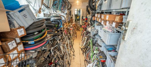 Propiedad comercial de 2 habitaciónes en Stuttgart, Germany No. 81048 3