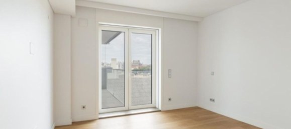 3 dormitorios apartamento en venta en Lisbon, Portugal № 119203 32
