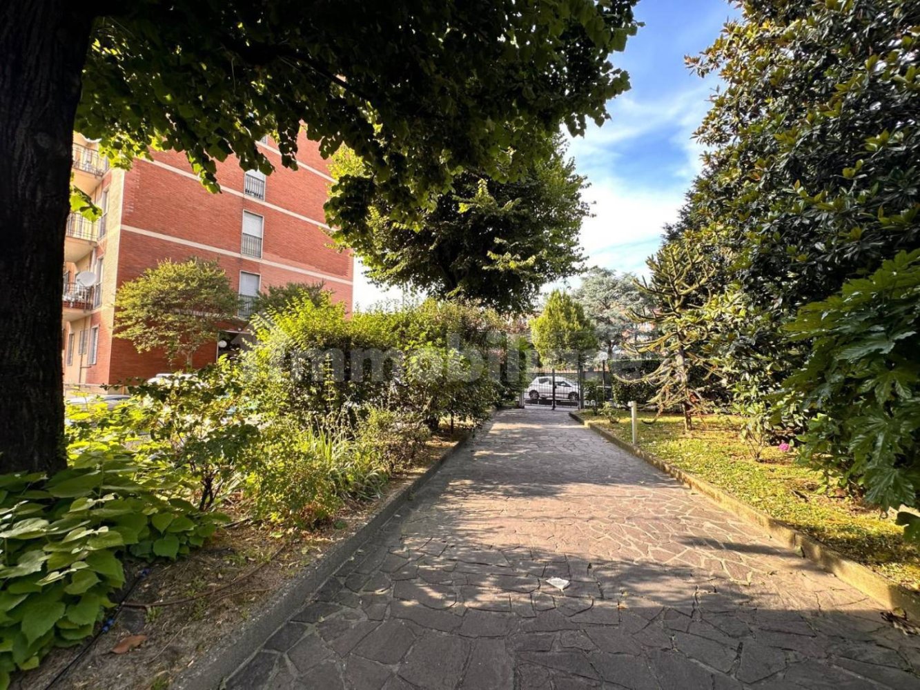 2 bedrooms Apartment in Milan, Italy No. 346695