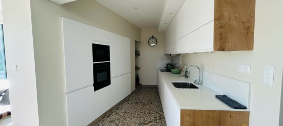 5 bedrooms House in Cambrai, France No. 161185 3