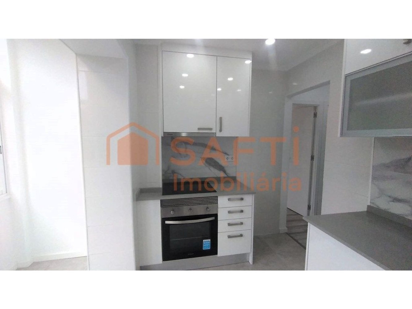1 bedroom Apartment in Lisbon, Portugal No. 153938