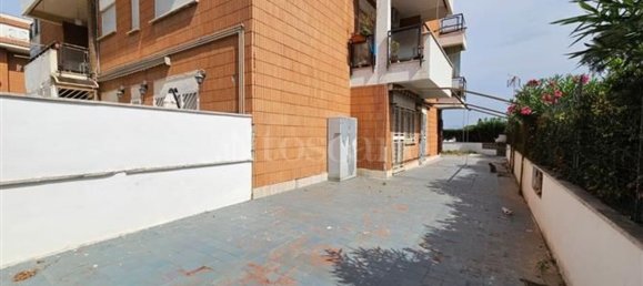 Квартира с 3 комнатами в Ардеа, Италия № 217762 13