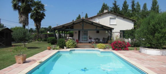 4 bedrooms House in Casteljaloux, France No. 302075 7