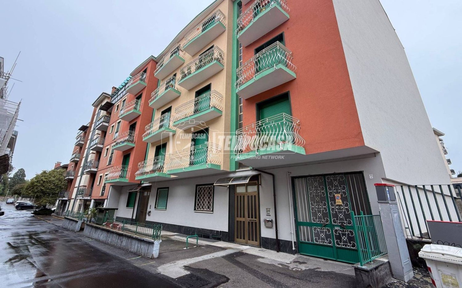 16m² Garage in Rivoli, Italy No. 320120