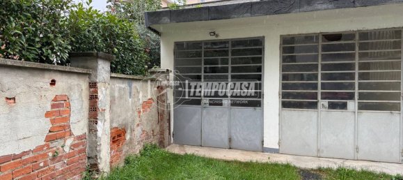 16m² Garage in Rivoli, Italy No. 320120 5