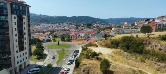 Apartamento de 3 dormitorios en Orense, Spain No. 141618 2