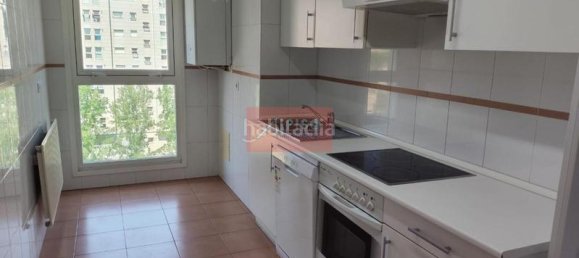 Apartamento de 3 dormitorios en Orense, Spain No. 141618 23