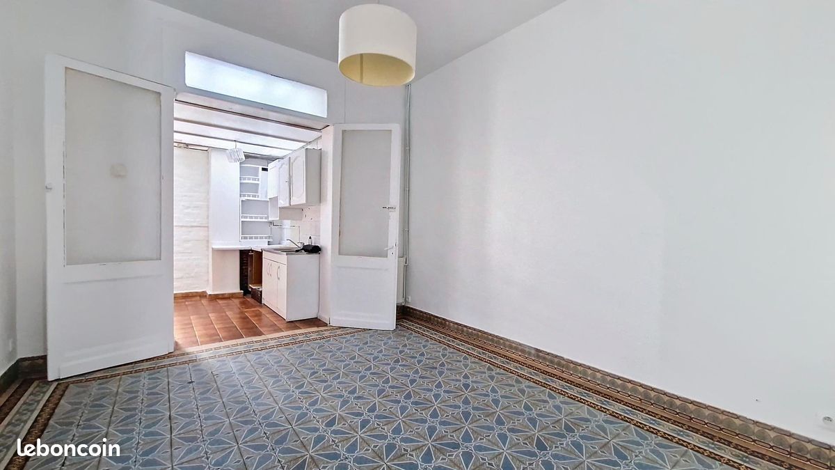 4 bedrooms House in Tourcoing, France No. 159840