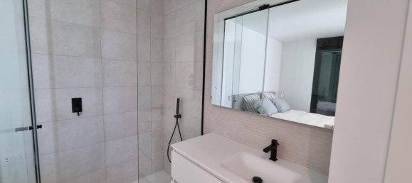 3 bedrooms Penthouse in Alicante, Spain No. 12679 9