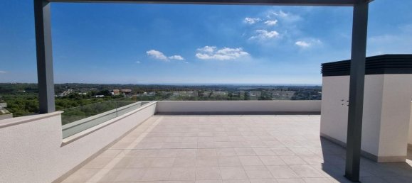 3 bedrooms Penthouse in Alicante, Spain No. 12679 18