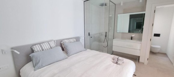 3 bedrooms Penthouse in Alicante, Spain No. 12679 7