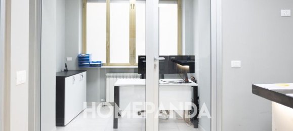 204m² Office in Turin, Italy No. 101116 12