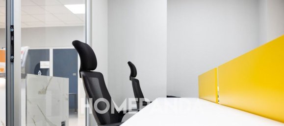 204m² Office in Turin, Italy No. 101116 5