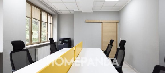 204m² Office in Turin, Italy No. 101116 7