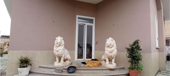 5 rooms Apartment in Grumo Nevano, Italy No. 12508 12