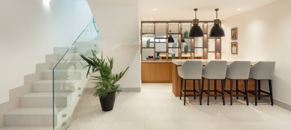 4 Schlafzimmer Wohnung in Marbella, Spain, Nr. 10069 2