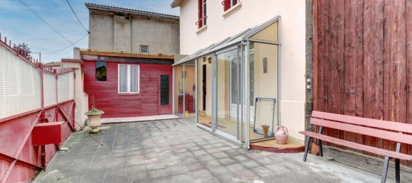 3 bedrooms House in Gerzat, France No. 189728 12