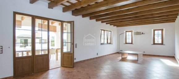 5 Schlafzimmer Villa in Es Castell, Spain, Nr. 1446 3