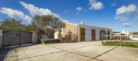 5 Schlafzimmer Villa in Es Castell, Spain, Nr. 1446 12