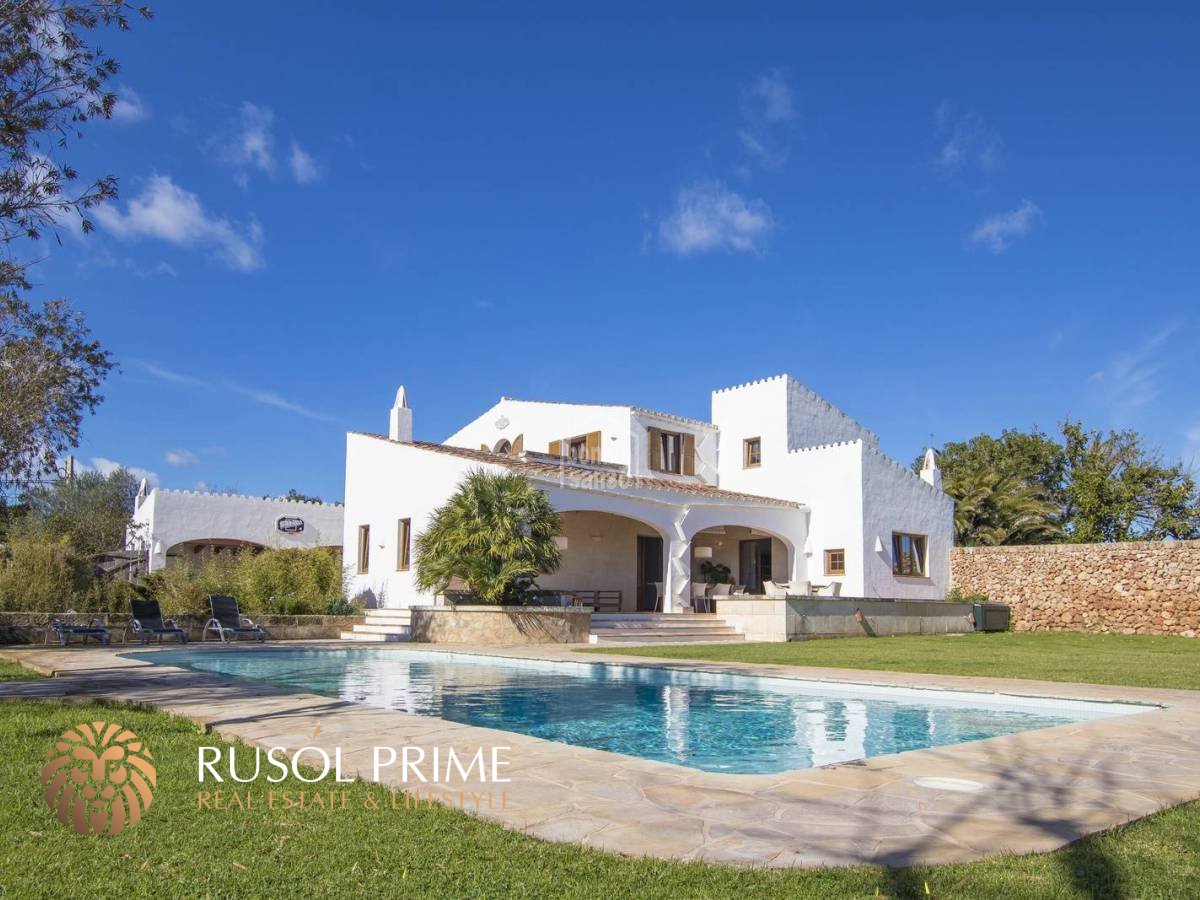 5 Schlafzimmer Villa in Es Castell, Spain, Nr. 1446