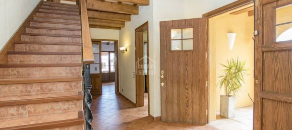5 Schlafzimmer Villa in Es Castell, Spain, Nr. 1446 2