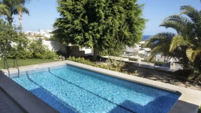 Вилла с 6 спальнями в Аликанте, Испания № 272121