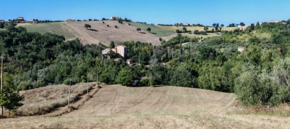 Casa de 4 habitaciónes en Montegiorgio, Italy No. 281124 2