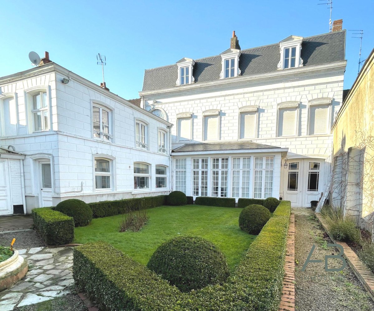 Casa T8 em Hazebrouck, France N.º 226589