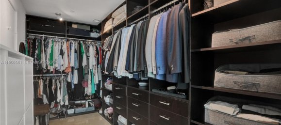 1 dormitorio propiedad comercial en venta en Miami, Miami-Dade, Florida, USA № 614422 4