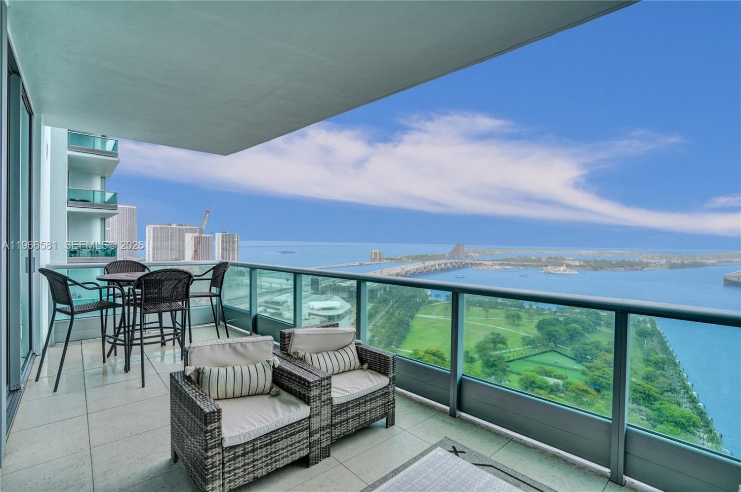 1 dormitorio propiedad comercial en venta en Miami, Miami-Dade, Florida, USA № 614422