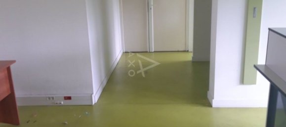 3 rooms Commercial property in Templemars, France No. 254804 4