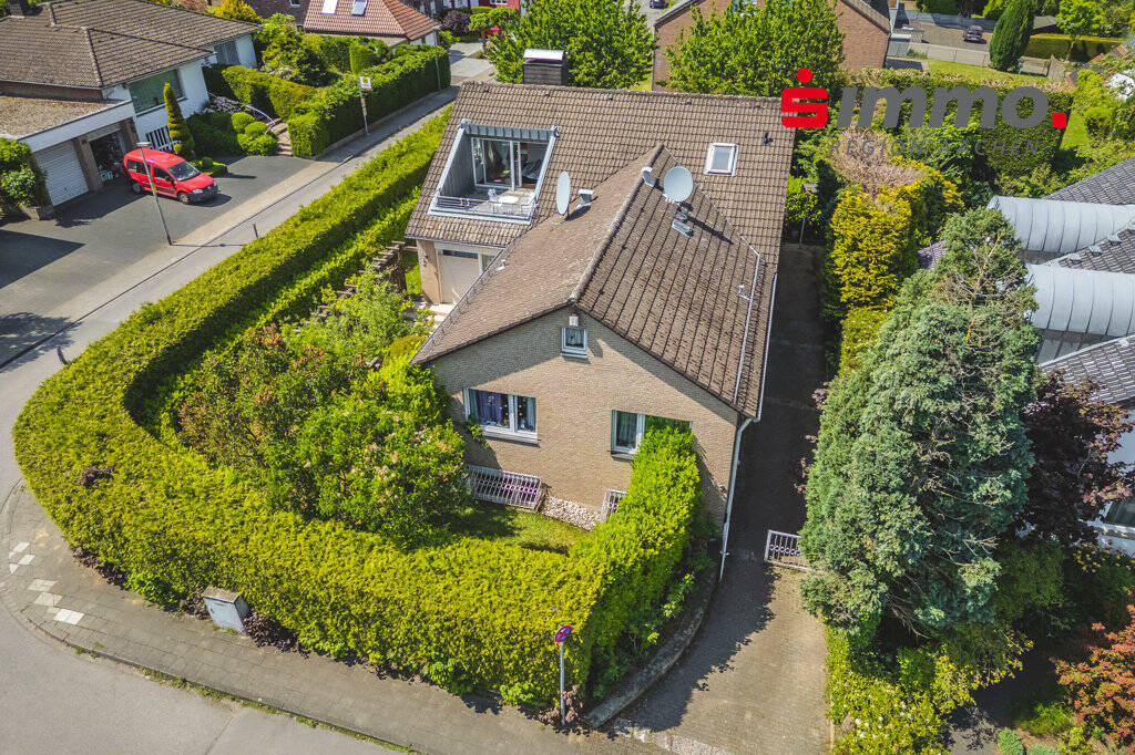 9 rooms Townhouse in Aachen, Germany No. 260147