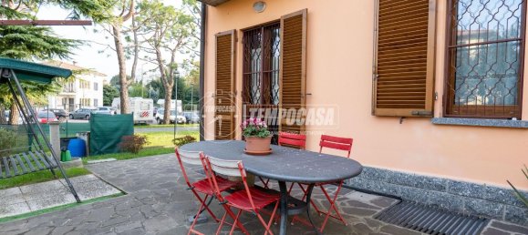 4 rooms Villa in Dalmine, Italy No. 233001 6