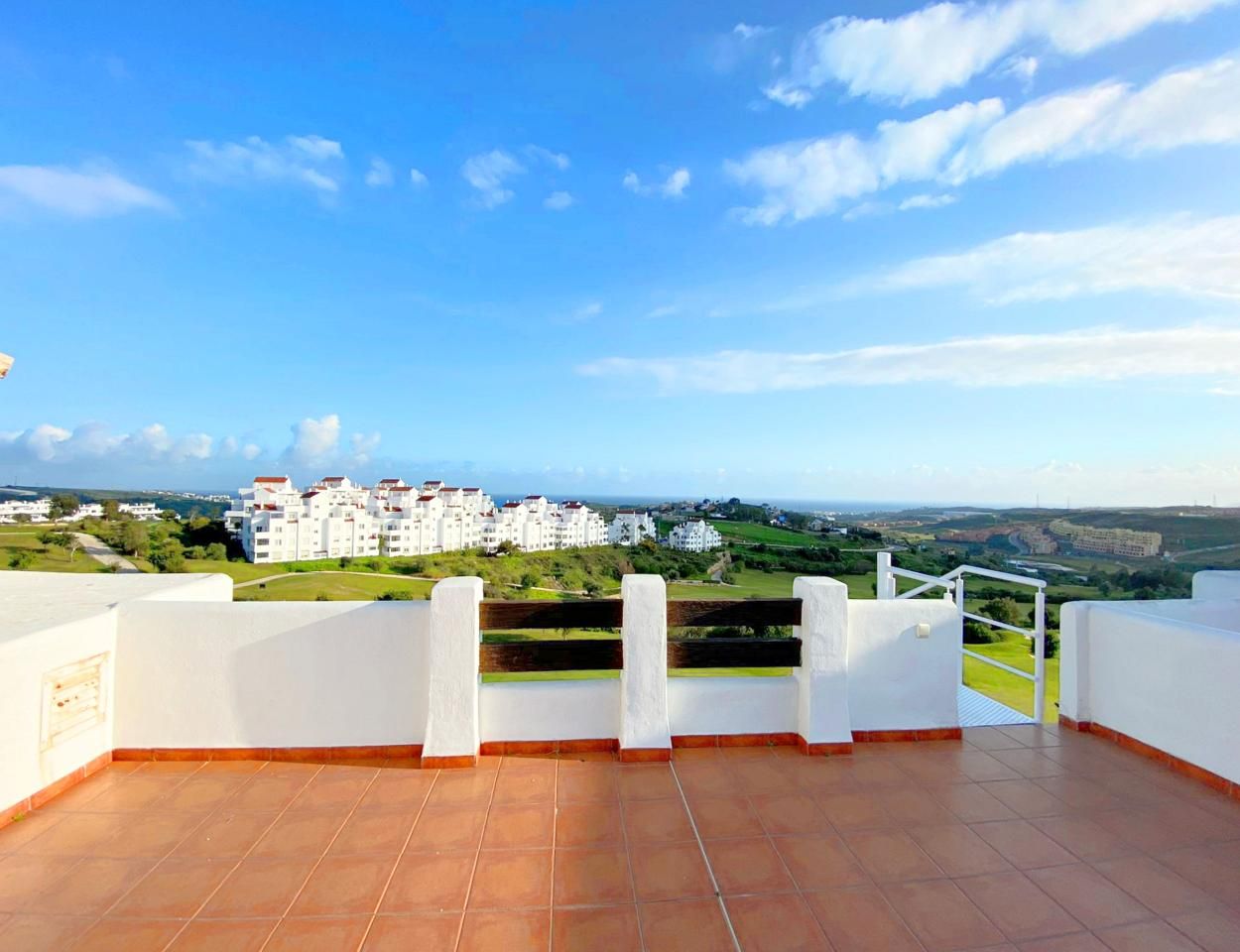 1 bedroom Penthouse in Estepona, Spain No. 172279