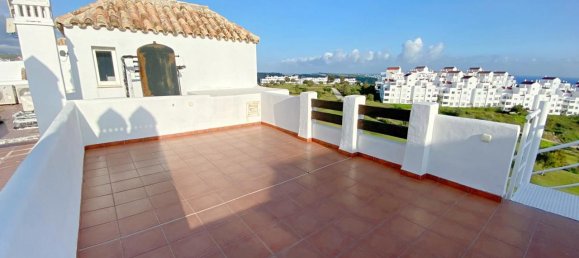 1 bedroom Penthouse in Estepona, Spain No. 172279 8