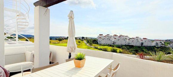 1 bedroom Penthouse in Estepona, Spain No. 172279 2