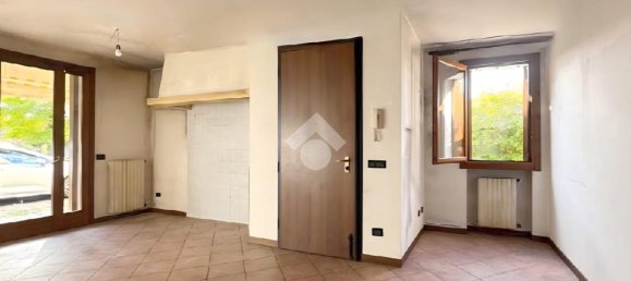 Вилла с 3 спальнями в Дуэ Карраре, Италия № 347401 4