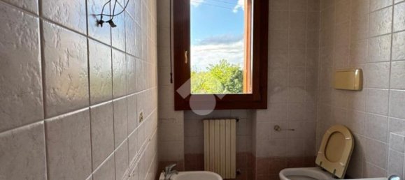 Вилла с 3 спальнями в Дуэ Карраре, Италия № 347401 17